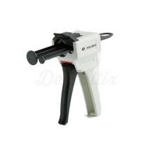 Dispensing gun