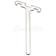 KL II: Dual Plate Guide Spurs for Class II and III Correction