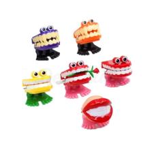 String Toy Denture